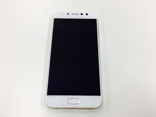 Zenfone4SelfieProの前面